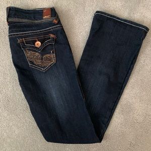 WallFlower jeans, slight flare leg, size 5 regular